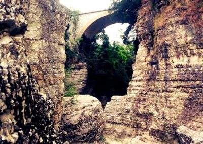 Ponte dei Saltelli, Lato Furlo - Marmitte dei Giganti - Foto: Davide Franceschelli